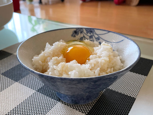 sumomo365_202104_Egg_over_rice_05.jpg
